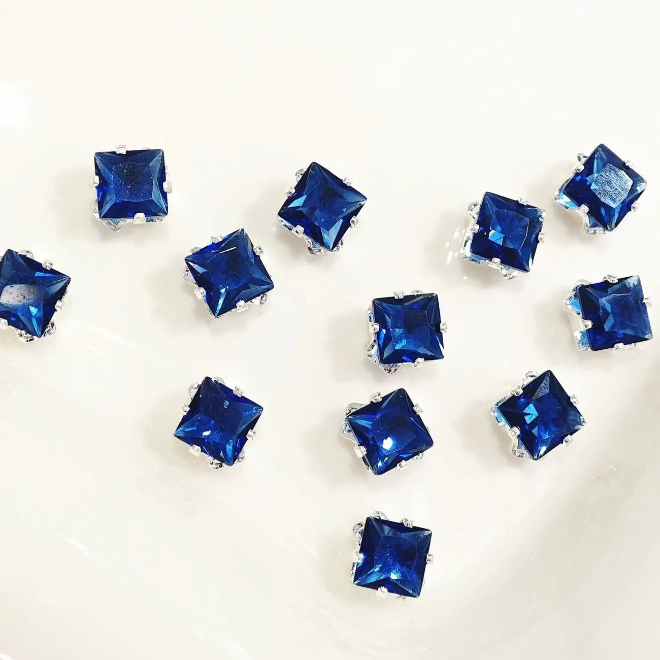 diamont spacer 5MM cube $1/10pc