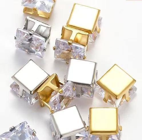 diamont spacer 5MM cube $1/10pc